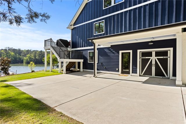 376 Abercrombie Point, Greenwood, SC 29649