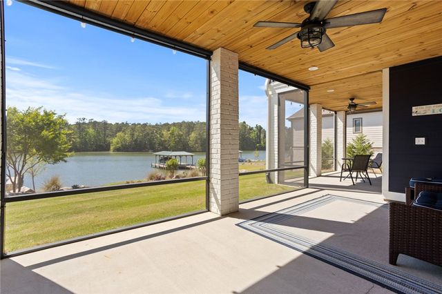 376 Abercrombie Point, Greenwood, SC 29649