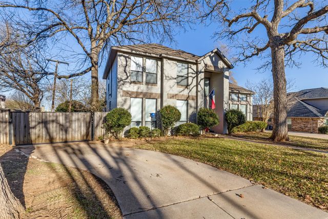 1404 Whispering Water Lane, Mansfield, TX 76063