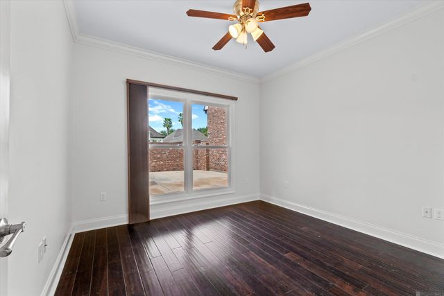 6086 Tezcuco Ct, Gonzales, LA 70737