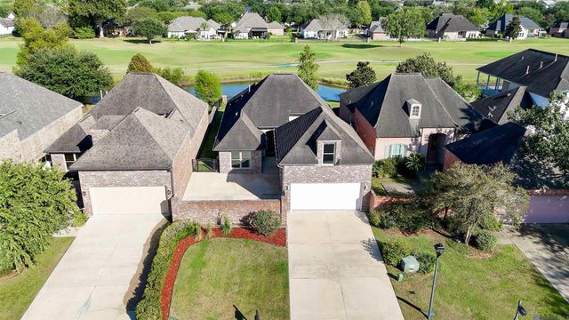 6086 Tezcuco Ct, Gonzales, LA 70737