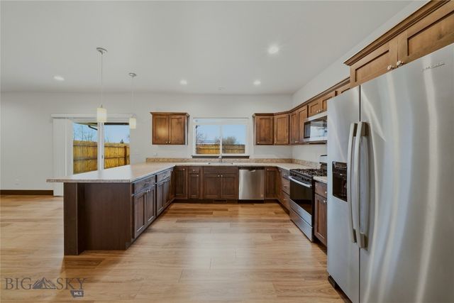 2102 Windjammer B, Belgrade, MT 59714