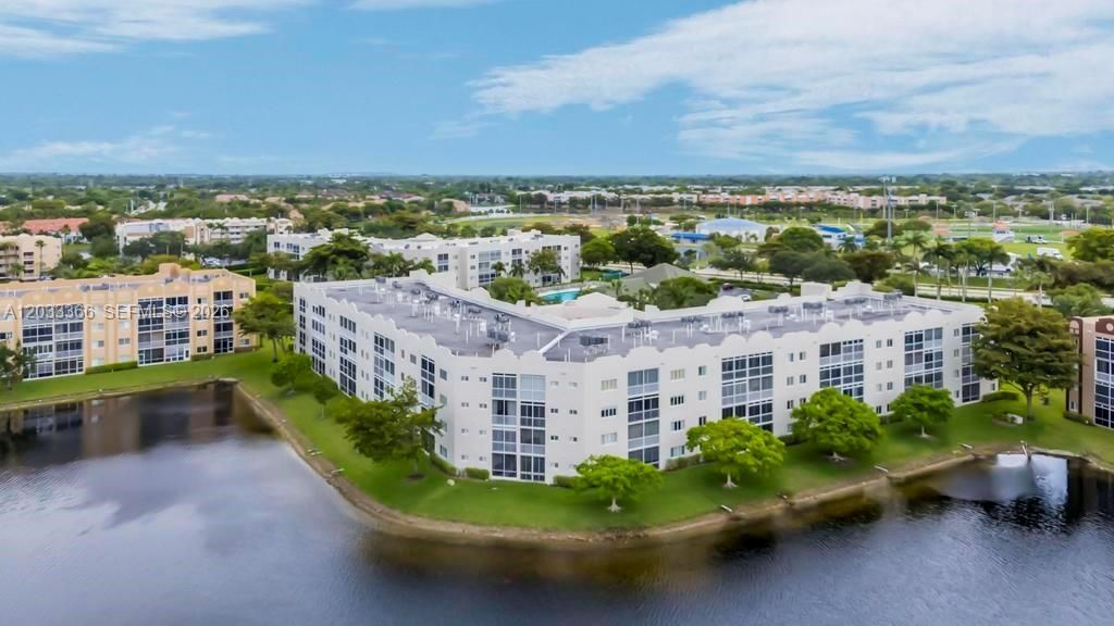 Image 39 of property listing at 7727 Southampton Ter 202, Tamarac, FL 33321