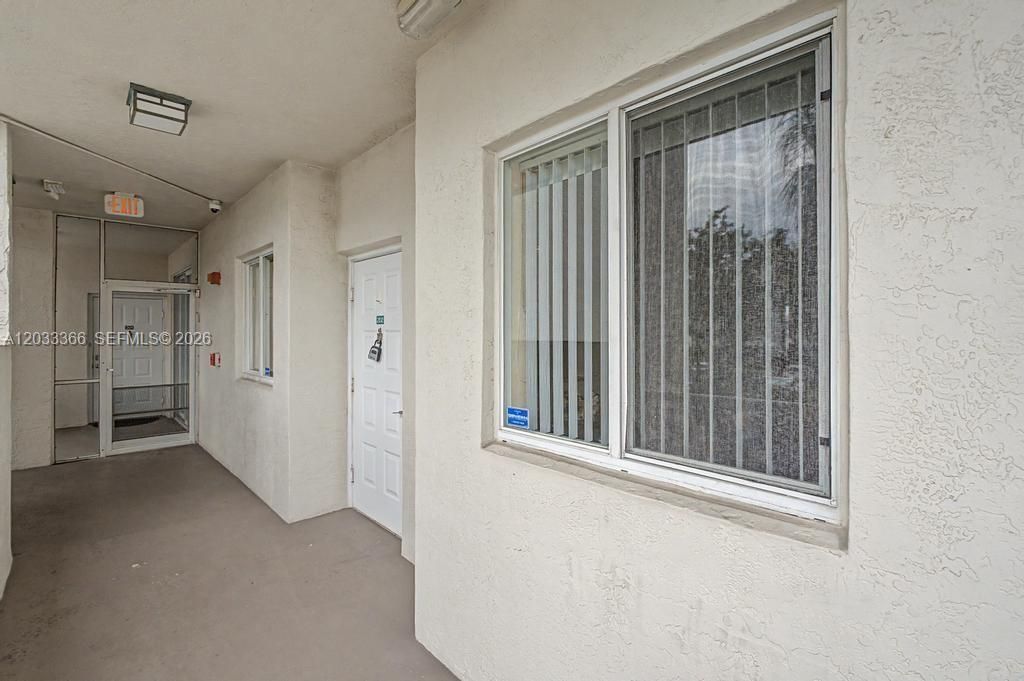 Image 45 of property listing at 7727 Southampton Ter 202, Tamarac, FL 33321