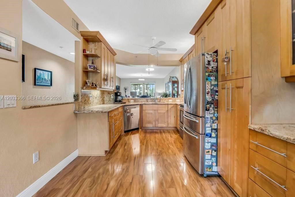 Image 8 of property listing at 7727 Southampton Ter 202, Tamarac, FL 33321