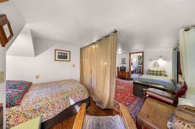 9778 Mt Baker Highway, Deming, WA 98244