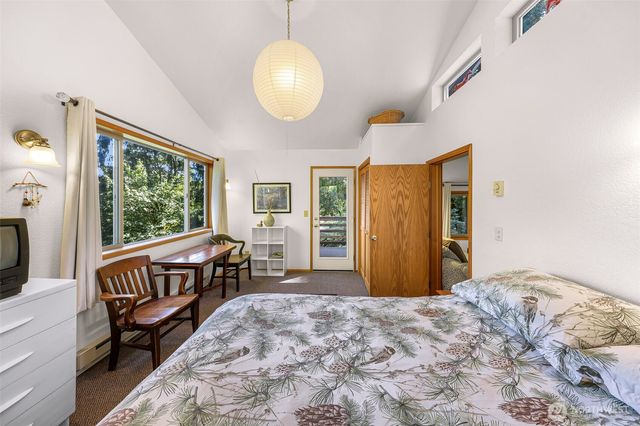 9778 Mt Baker Highway, Deming, WA 98244