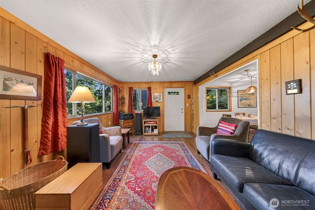 9778 Mt Baker Highway, Deming, WA 98244