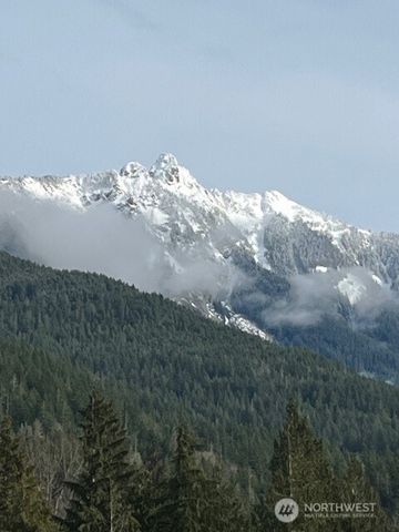9778 Mt Baker Highway, Deming, WA 98244