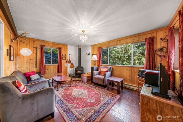 9778 Mt Baker Highway, Deming, WA 98244