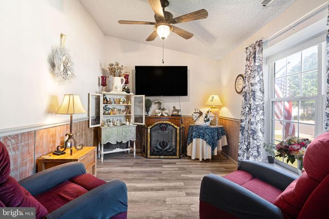720 TRINIDAD BLVD, Williamstown, NJ 08094