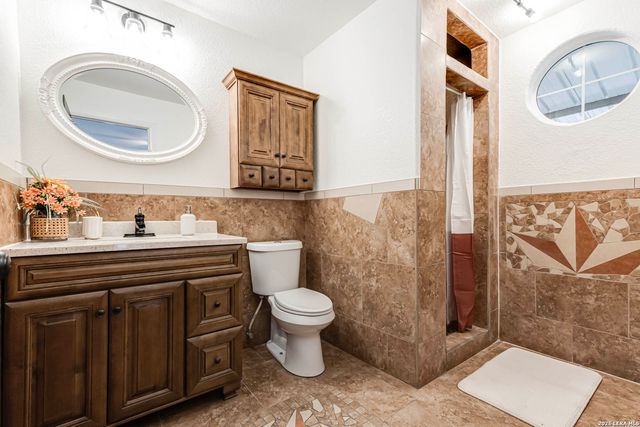 5747 WHITE FEATHER ST, San Antonio, TX 78242