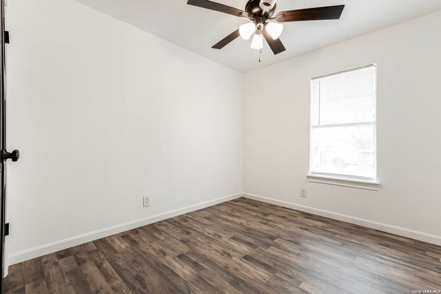 5747 WHITE FEATHER ST, San Antonio, TX 78242