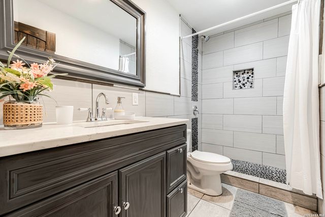 5747 WHITE FEATHER ST, San Antonio, TX 78242