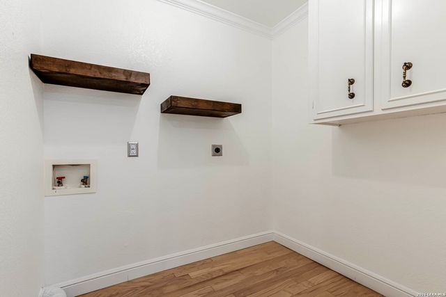 5747 WHITE FEATHER ST, San Antonio, TX 78242