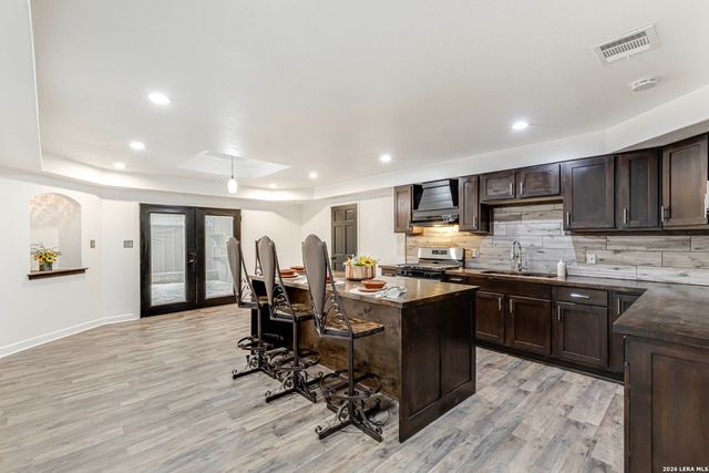 5747 WHITE FEATHER ST, San Antonio, TX 78242