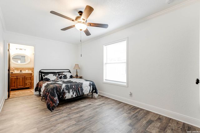 5747 WHITE FEATHER ST, San Antonio, TX 78242