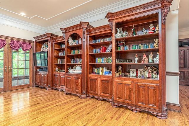 2081 Mossy Oak Cir, Clarksville, TN 37043