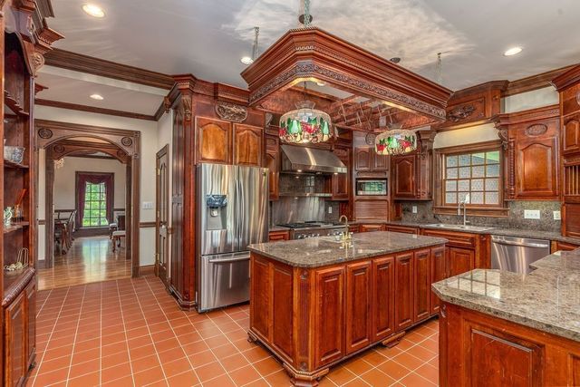 2081 Mossy Oak Cir, Clarksville, TN 37043