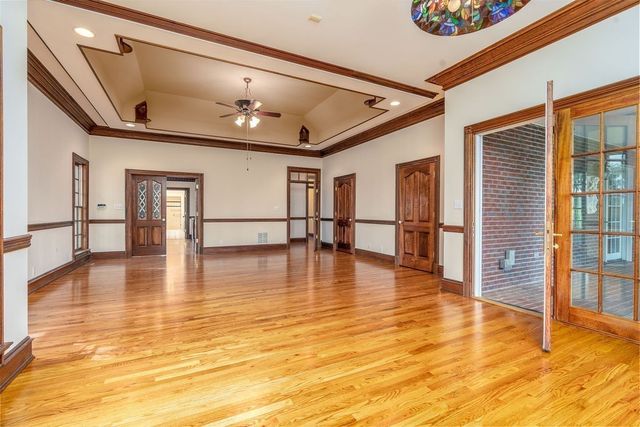 2081 Mossy Oak Cir, Clarksville, TN 37043