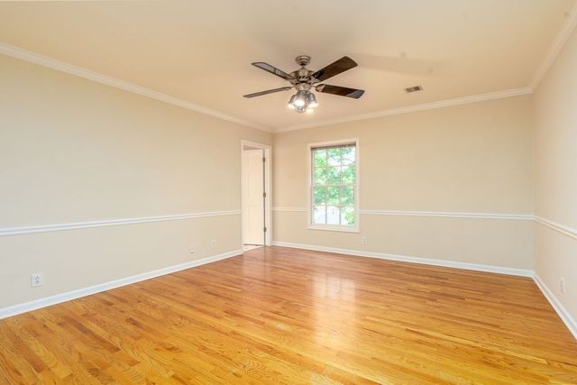 2081 Mossy Oak Cir, Clarksville, TN 37043