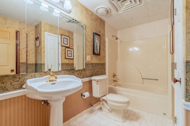 2081 Mossy Oak Cir, Clarksville, TN 37043