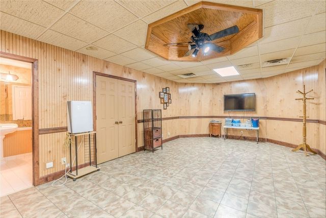 2081 Mossy Oak Cir, Clarksville, TN 37043