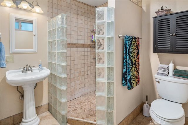 1400 Market, Vista, CA 92084