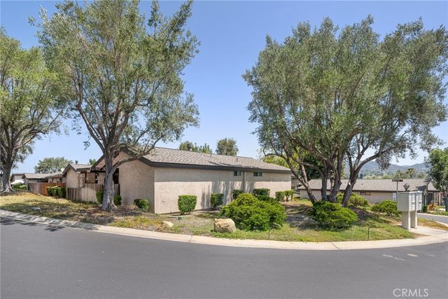 1400 Market, Vista, CA 92084