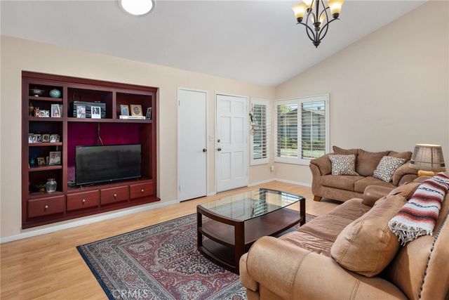 1400 Market, Vista, CA 92084