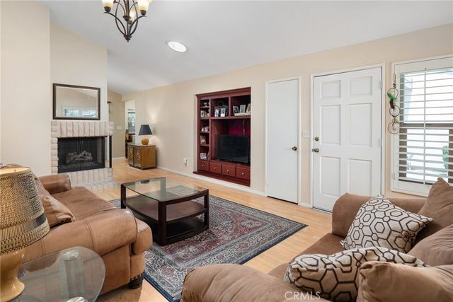 1400 Market, Vista, CA 92084