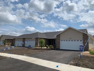 BUILDING 14 (4) RIDGE Lane, Bolingbrook, IL 60440