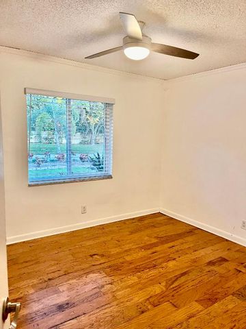 2631 SW 4th Street, Boynton Beach, FL 33435