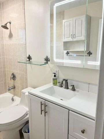 2631 SW 4th Street, Boynton Beach, FL 33435