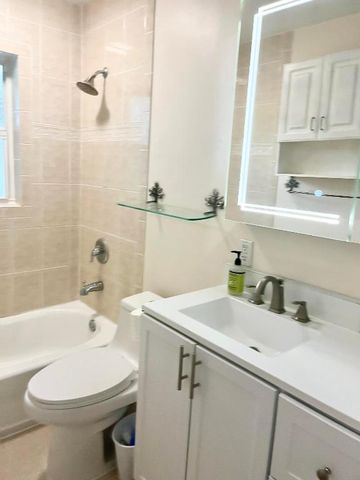 2631 SW 4th Street, Boynton Beach, FL 33435