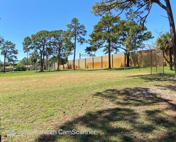 2631 SW 4th Street, Boynton Beach, FL 33435