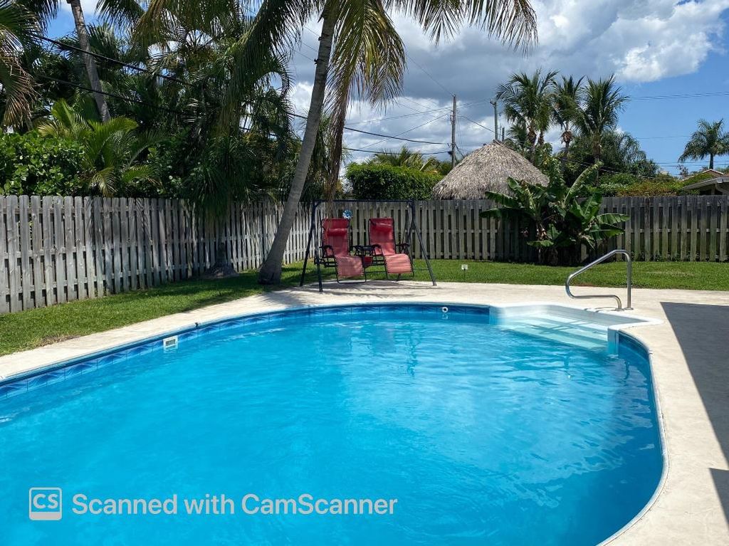 2631 SW 4th Street, Boynton Beach, FL 33435