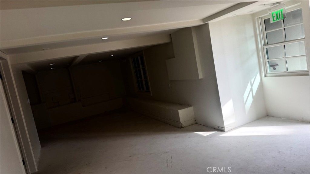 Image 10 of property listing at 2007 S. Coast Highway D, Laguna Beach, CA 92651