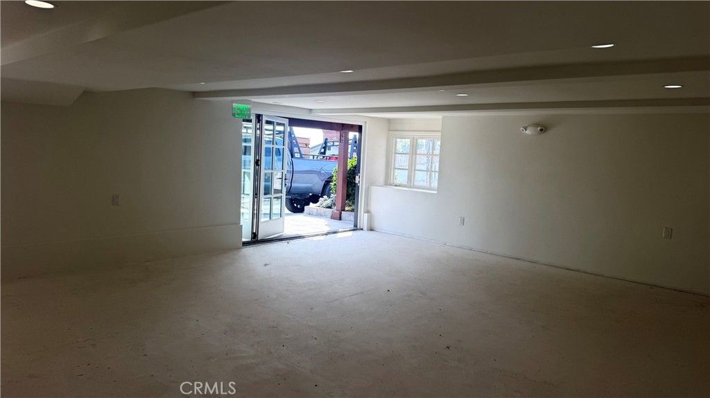 Image 11 of property listing at 2007 S. Coast Highway D, Laguna Beach, CA 92651