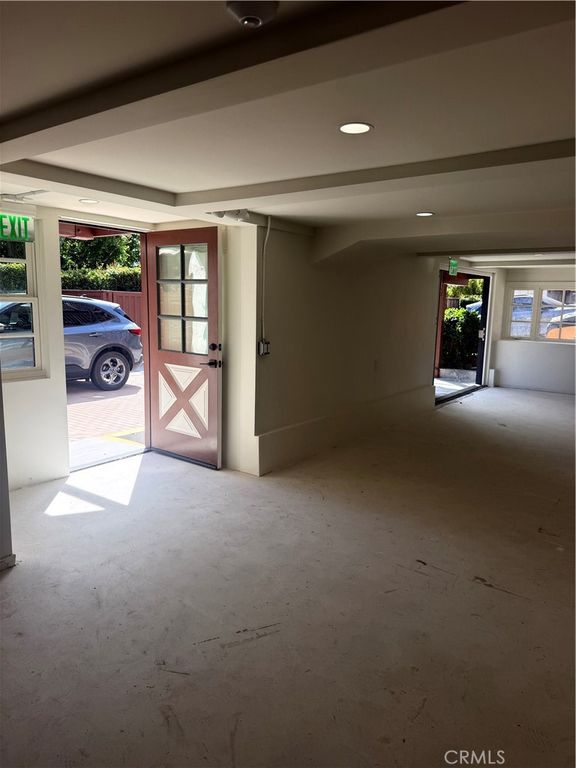 Image 17 of property listing at 2007 S. Coast Highway D, Laguna Beach, CA 92651