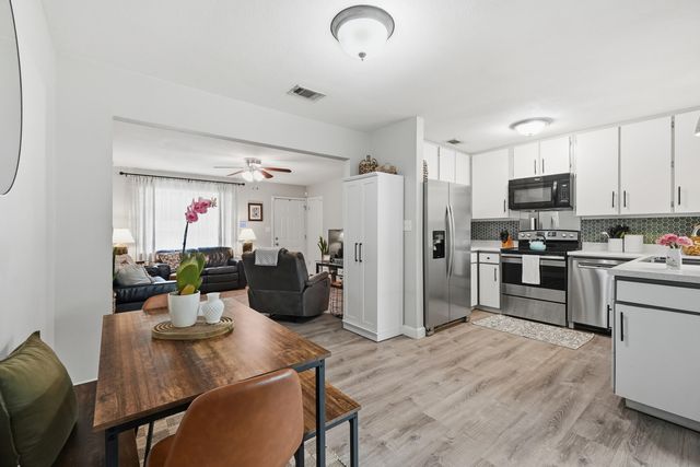 12 10th Street, Shalimar, FL 32579