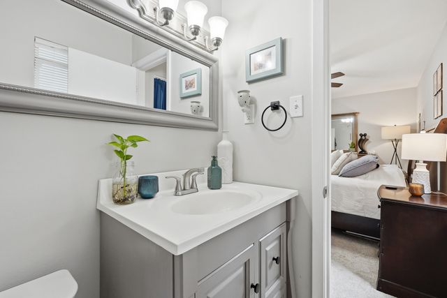 12 10th Street, Shalimar, FL 32579