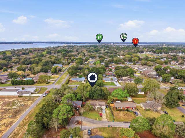 12 10th Street, Shalimar, FL 32579