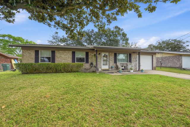 12 10th Street, Shalimar, FL 32579