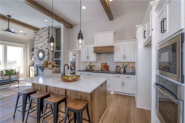 15309 W 173rd Terrace, Olathe, KS 66062