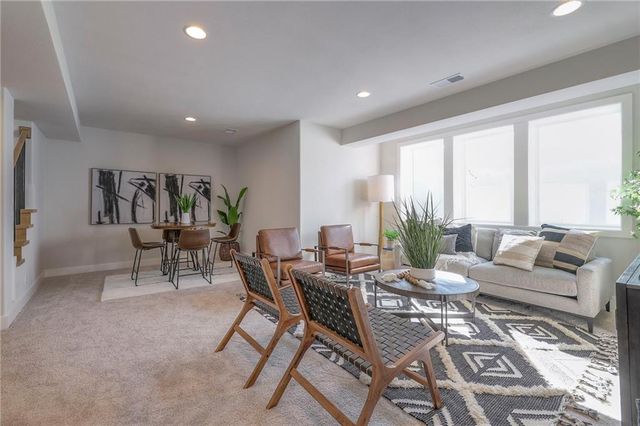 15309 W 173rd Terrace, Olathe, KS 66062