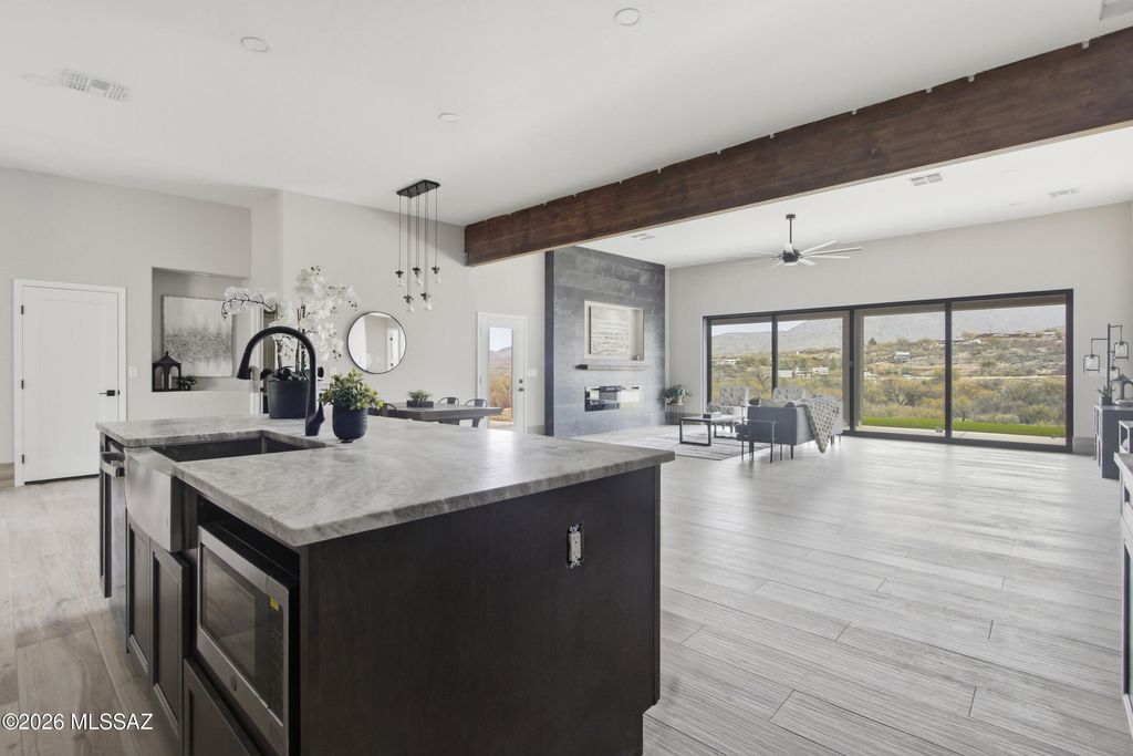 Image 12 of property listing at 18565 S Sonoita Highway, Vail, AZ 85641