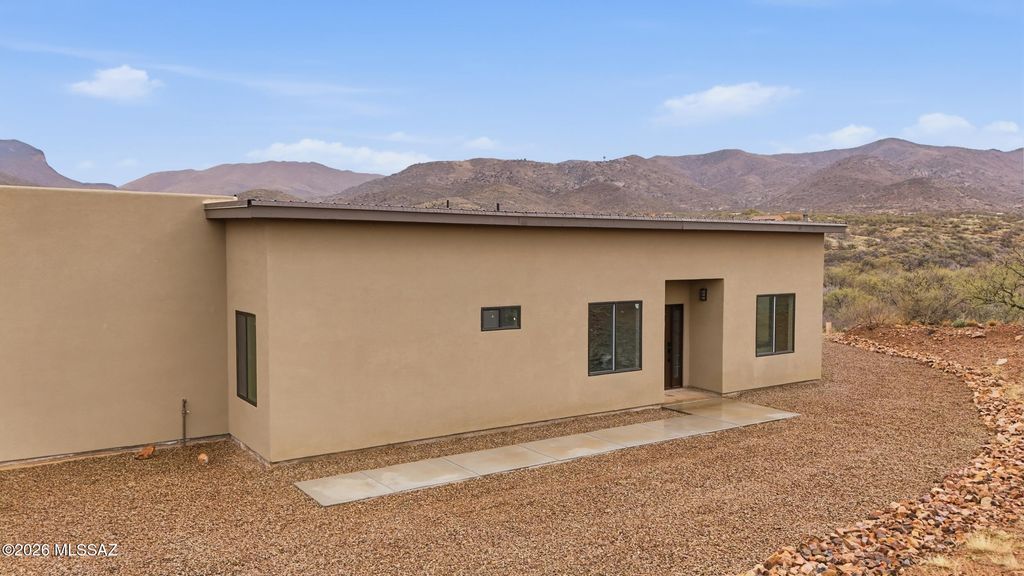 Image 3 of property listing at 18565 S Sonoita Highway, Vail, AZ 85641