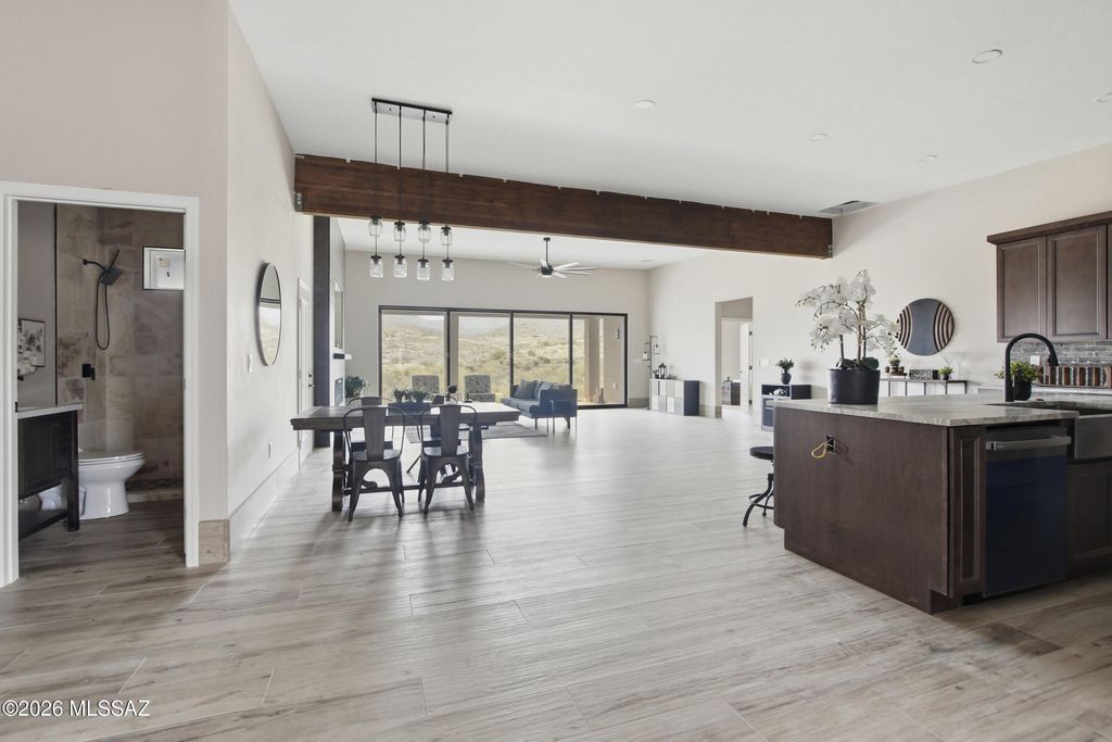 Image 8 of property listing at 18565 S Sonoita Highway, Vail, AZ 85641