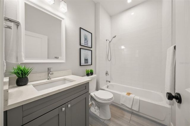 8275 BARTON FARMS BOULEVARD, Sarasota, FL 34240